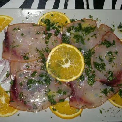 Carpaccio di pesce spada marinato