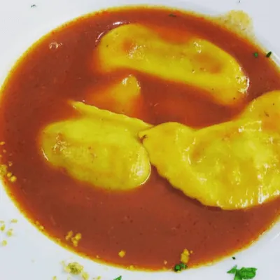 Cassatelle di ricotta in brodo di pesce