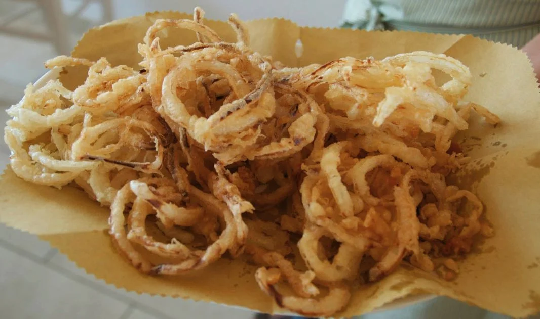 Cipolle fritte croccanti: Il perfetto antipasto
