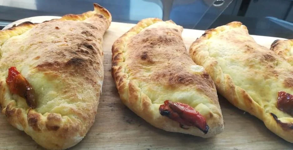 Cuḍḍuruni di Lentini con cipolle
