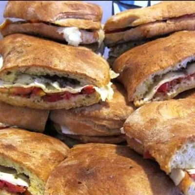 Focaccia condita siciliana