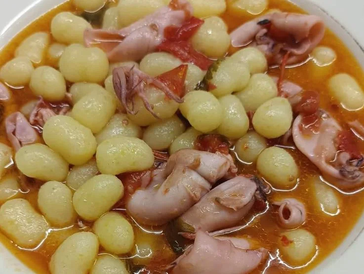 Gnocchetti con calamaretti