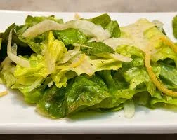 Insalata di lattuga e finocchi