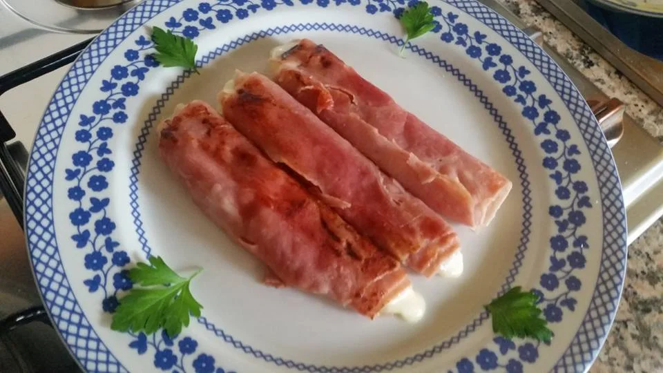 Involtini con prosciutto cotto e caciocavallo: Autentico gusto siciliano