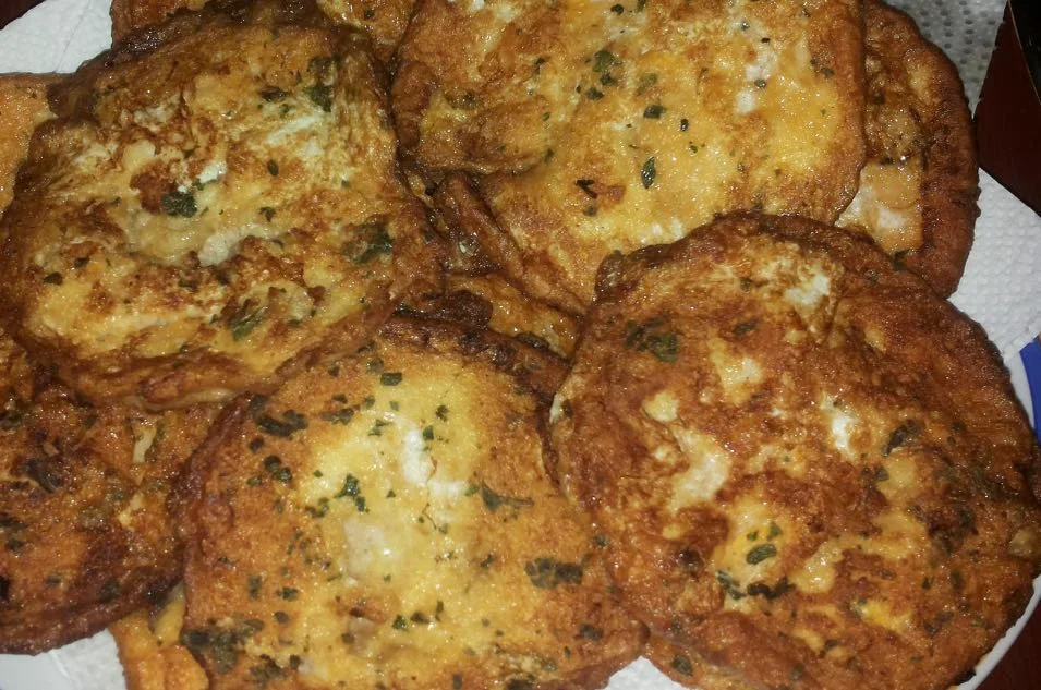 Pane fritto con acciuga