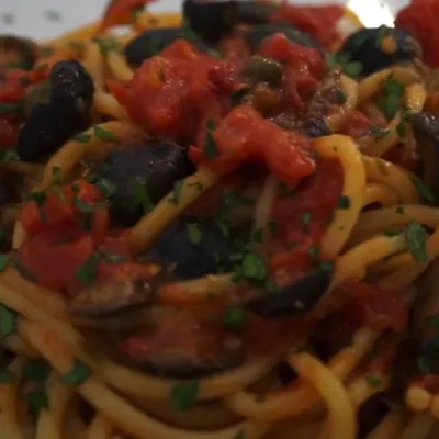 Pasta alla Turiḍḍu: Un piatto semplice e veloce per una cena deliziosa!