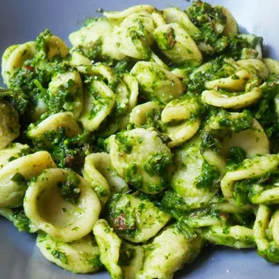 Pasta con i broccoletti verdi
