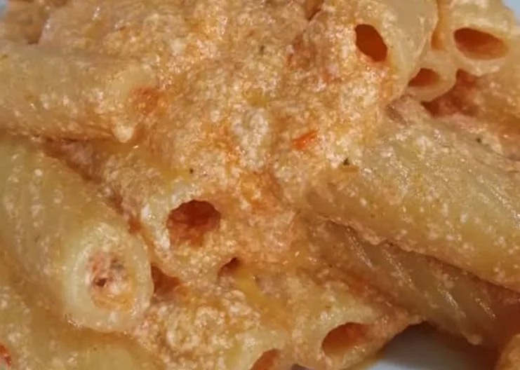 Pasta con ricotta e pomodoro: Gusto e tradizione di Sicilia
