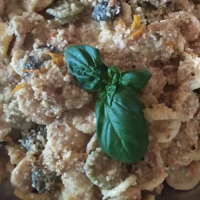 Pasta con ricotta e salsiccia: Ricetta veloce e saporita