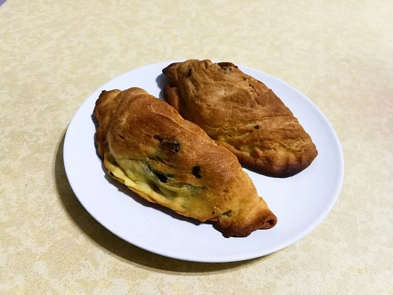 Piruna di Niscemi: Il gusto autentico della Sicilia in un calzone di spinaci