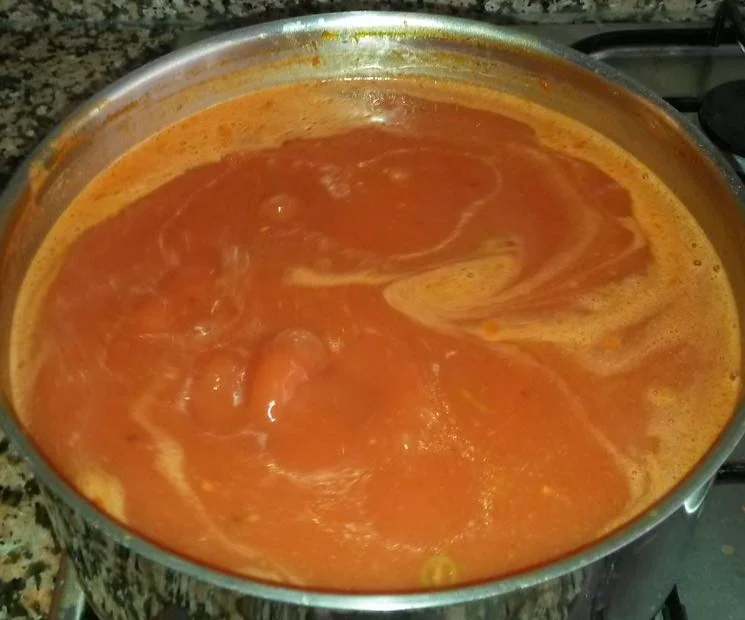 Salsa di pomodoro alla catanese