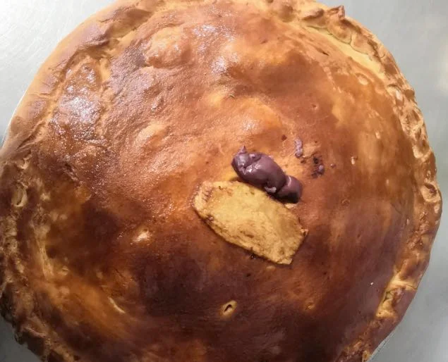Scacciata con pomodoro e melanzane