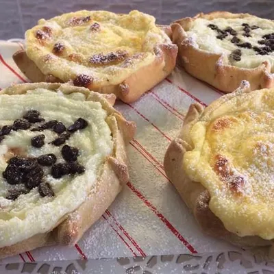 Traditional Sicilian Dessert: Cassatelle Ragusane Recipe