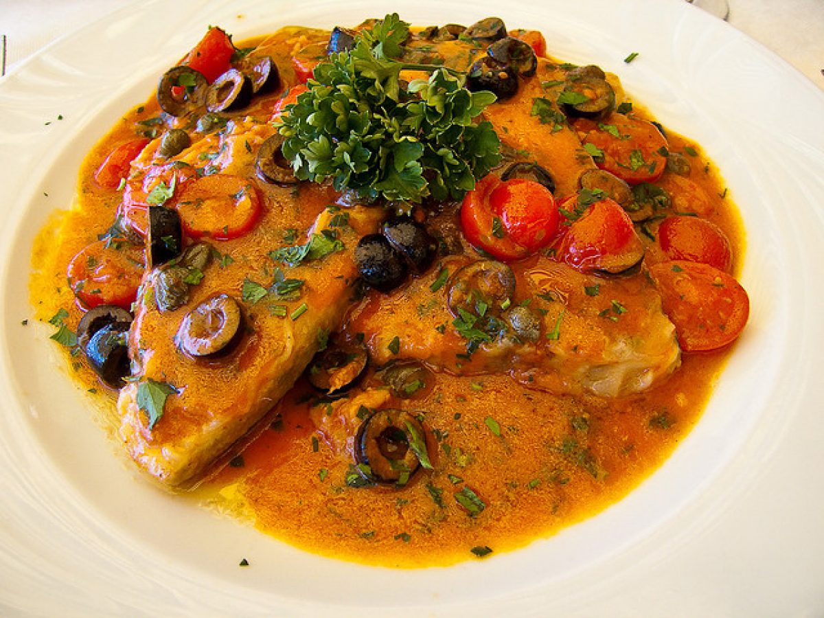 Pesce Spada Al Forno Con Salsa Di Olive Ricette Di Sicilia